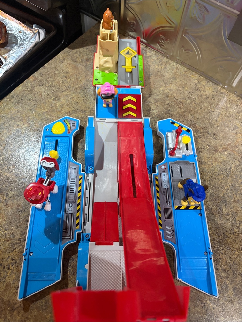 Paw patrol truck